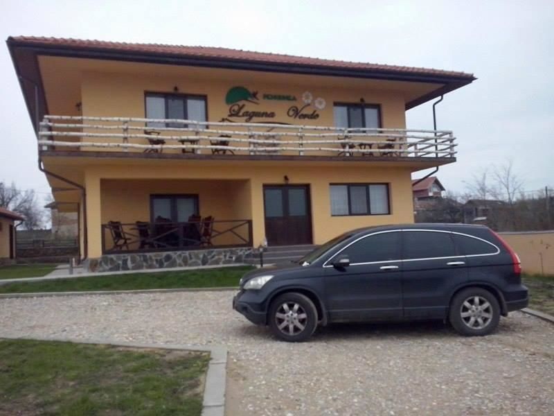 Лоджи Laguna Verde Crivina-13