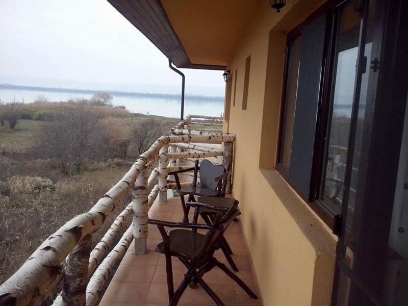 Лоджи Laguna Verde Crivina-14